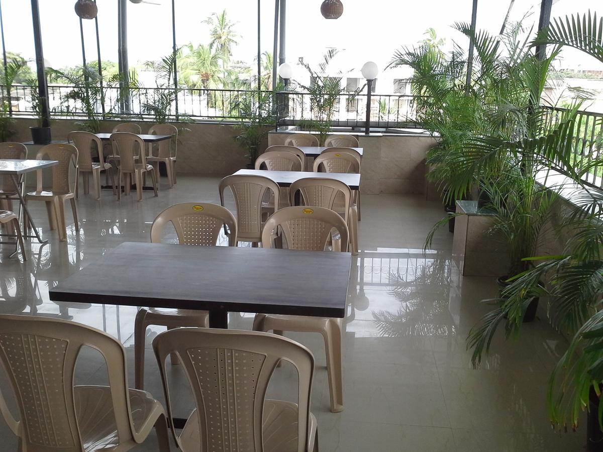 Galaxy Vaibhav Otel Vasai Dış mekan fotoğraf